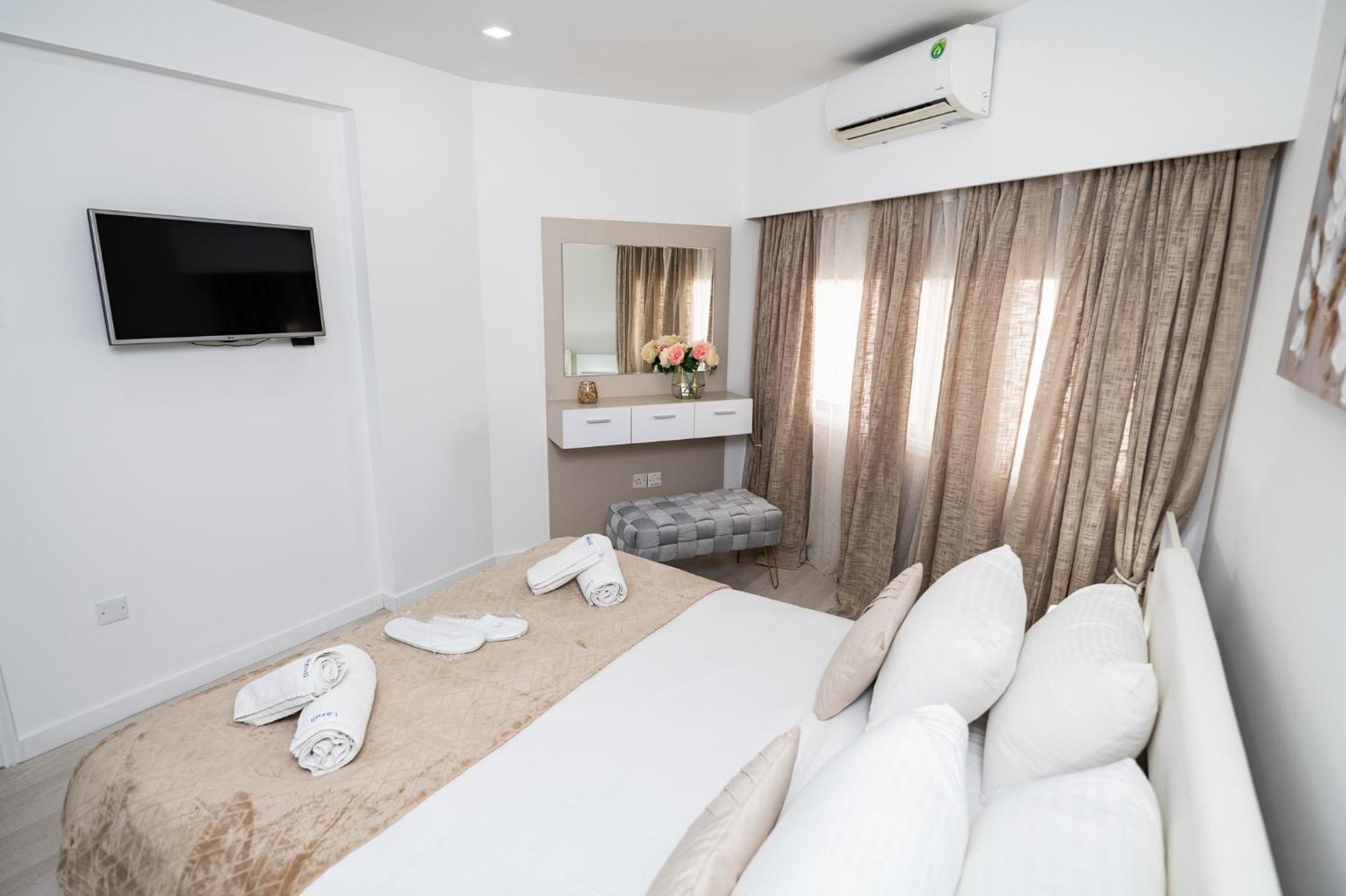 Lazuli Beach & Pool Apartment 501 Ларнака Экстерьер фото