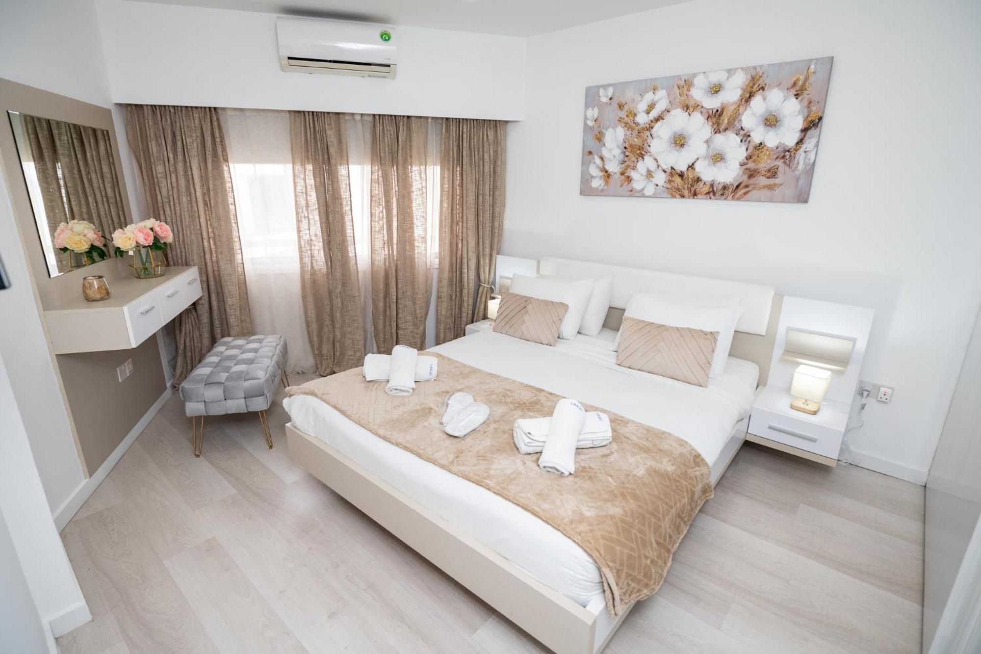 Lazuli Beach & Pool Apartment 501 Ларнака Экстерьер фото