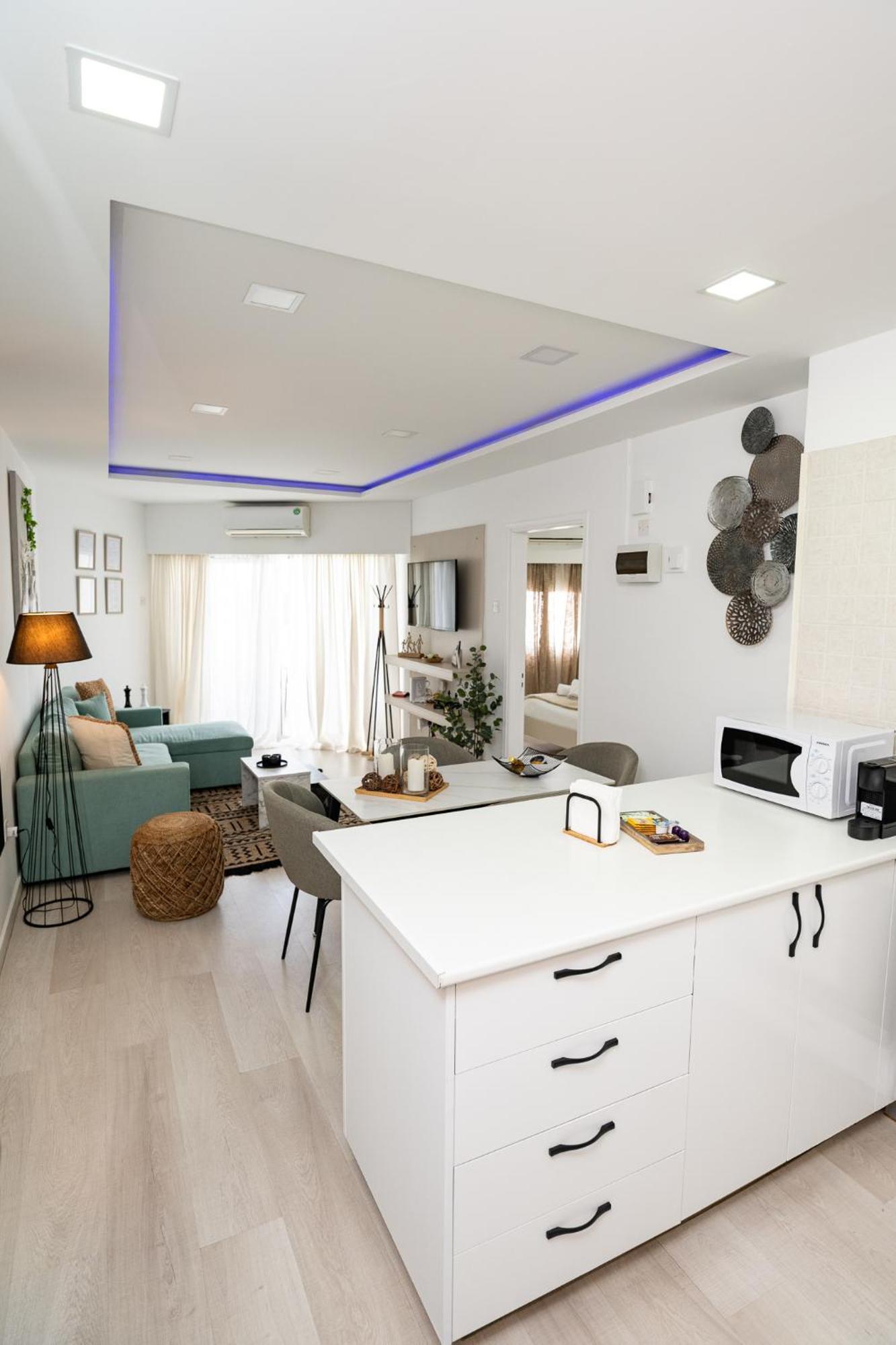 Lazuli Beach & Pool Apartment 501 Ларнака Экстерьер фото