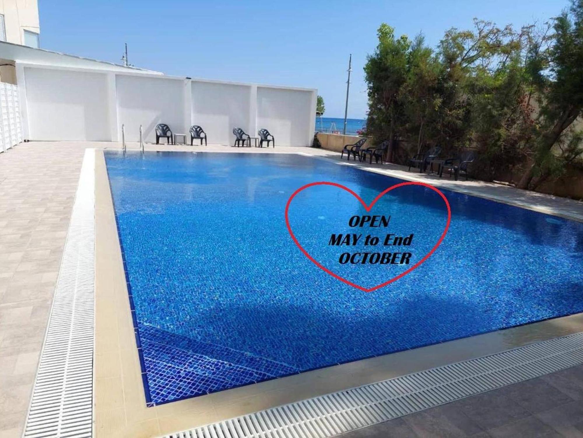 Lazuli Beach & Pool Apartment 501 Ларнака Экстерьер фото